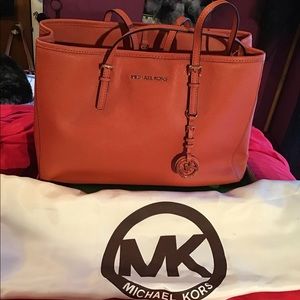Michael Kors Jet Set Tote with Dust Bag